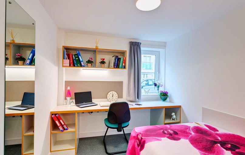 Regent Street, City Centre, Plymouth - Image 1